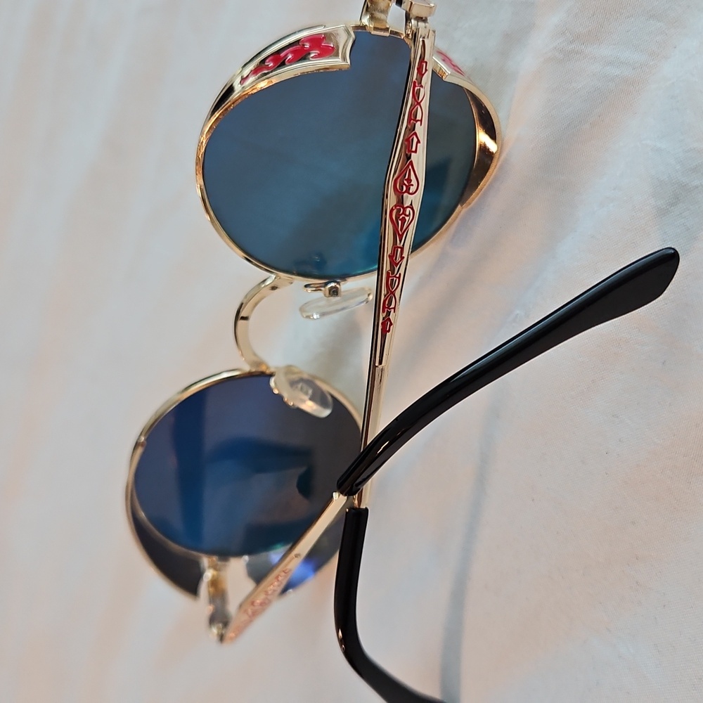 Gold and Black Round Sunglasses